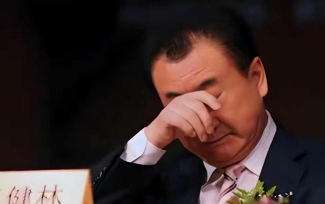 风流成性、挥霍无度，37岁“纸醉金迷”的王思聪，再次传出大丑闻