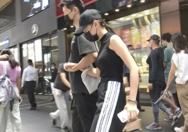 不会吧?恋爱时那么甜,现在也要离婚了?