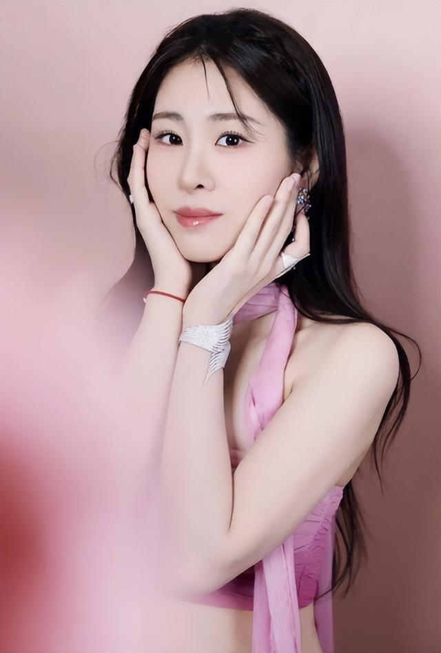华晨宇没想到，姚贝娜去世10年后，张碧晨竟会因一个举动口碑暴增
