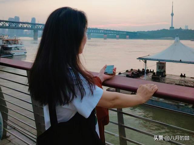 你是自己的诗和远方