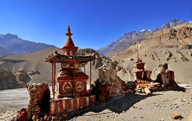 喜马拉雅山中藏着一个“王国”，1.5万人，600年禁入，藏味儿浓厚