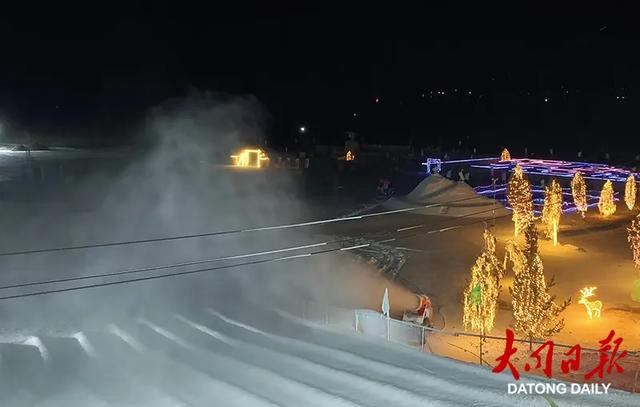 8万多平方米!去灵丘冰雪大世界撒个欢儿