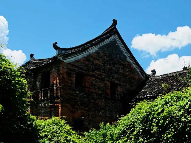 潇贺古道上的秘境:秀水状元村!