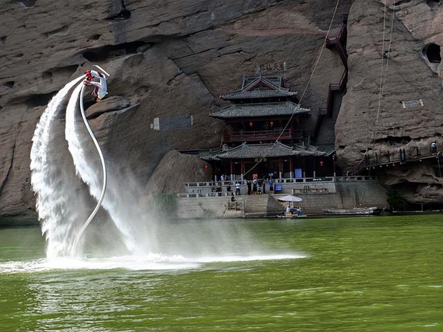 江西旅游：畅游道教发源地龙虎山（图）