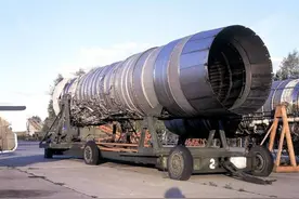 绝不卖给中国，连美国都造不出来？俄罗斯的压箱底：NK-32发动机图片