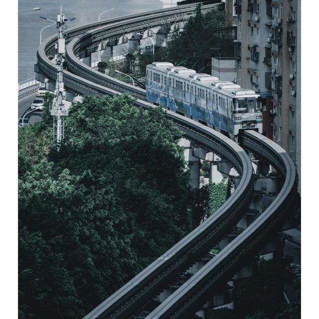 舌尖上的中国：十大美食之都的饕餮之旅