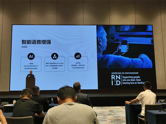 Sonos推出Arc Ultra条形音响，如何用小身材撬动大声场