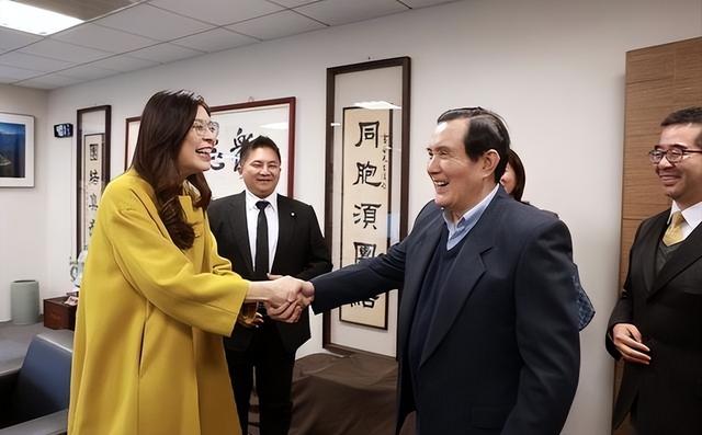 大陆一锤定音！两岸对话就一条件，郑丽文将赴陆	，马英九给出忠告