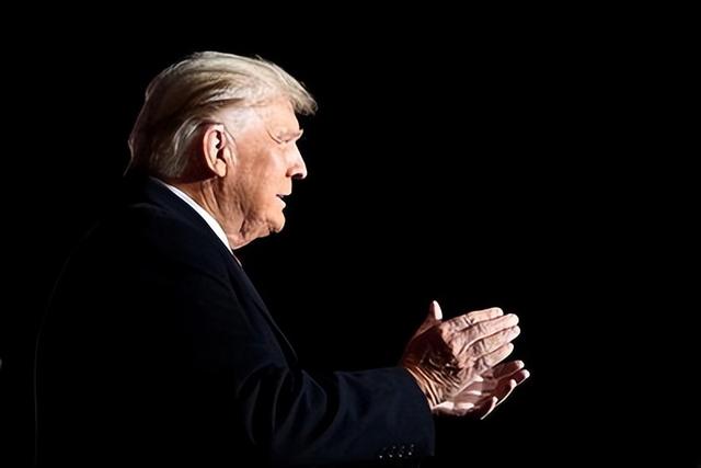 不想访华了？特朗普派军舰硬闯台海	，卡尔森直言：中国统一没错