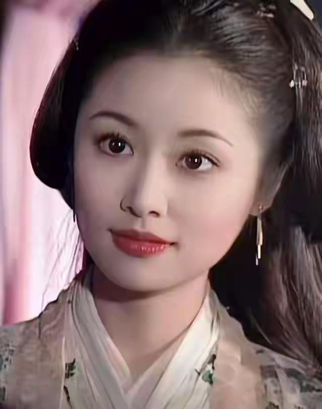 49岁林心如断崖式衰老，当年的紫薇格格也老了，脸变长 抬头纹好多