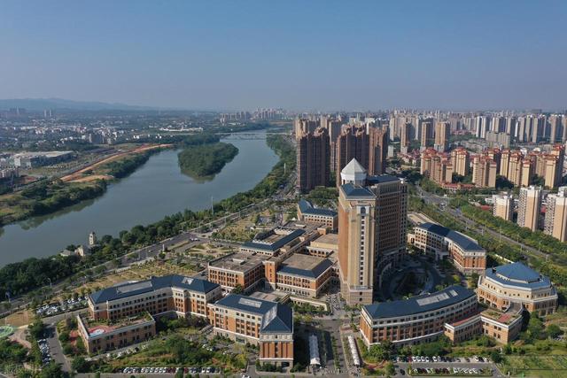 江西的下一个“南昌”，不是九江也不是上饶，而是这座低调的城市