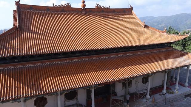 登上1999级台阶，触摸最大的弥勒佛像，百年古寺锦屏山