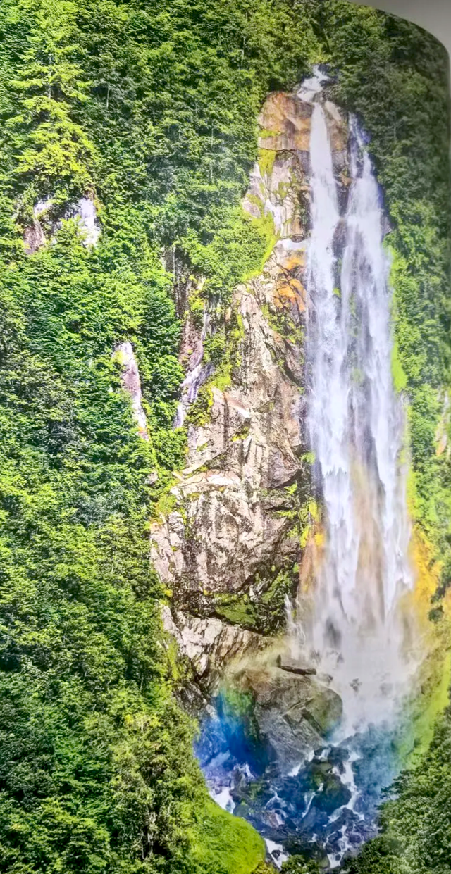 墨脱发现世界落差最大瀑布，比此前落差最大的安赫尔瀑布还高得多
