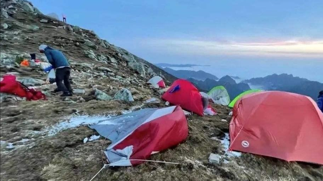 95后女诗人挑战鳌太线，出发仅一天便不幸遇难，被发现时姿势怪异