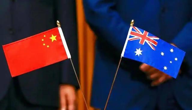 美国这回是玩真的了，一刀砍掉了，中国小额包裹的，免税待遇