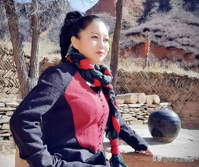 倾家荡产120万上星光大道，惨被淘汰后，负债40万的她如今怎样了