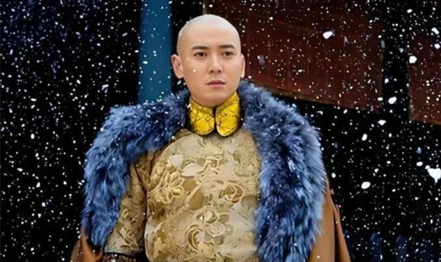 “横店一哥”沦落拍短剧 当年配角已成顶流，网友感叹：太掉价了！