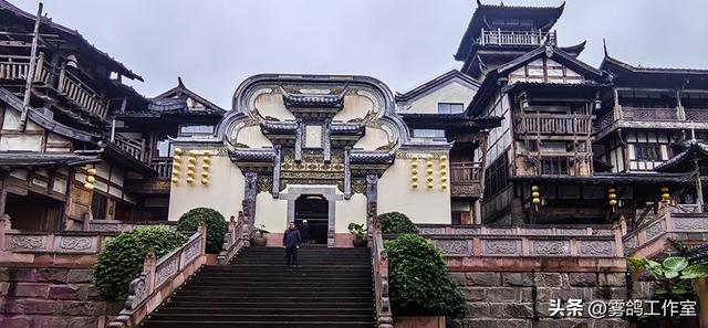 松溉古镇：在雨丝里缝补的一段旧时光