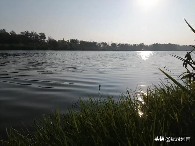 尽情地学习、经历、旅游,品尝美食时,就会发现,人生可以很美好