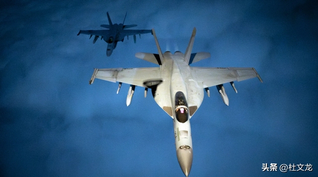 F-18闯入领空40分钟，委内瑞拉沉默应对，战场博弈仍在继续