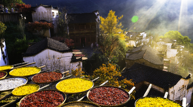 红叶配晒秋，解锁中国赏枫天花板