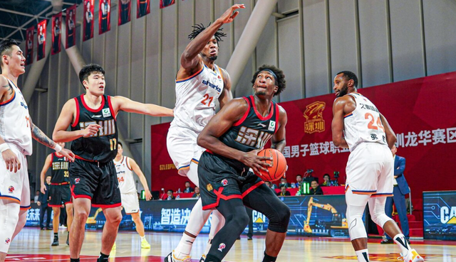 CBA第一黑马横空出世！连斩北京上海杀疯了：辽篮恐遭他们双杀？