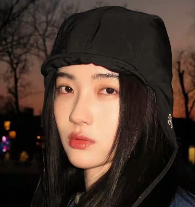 于正曝内娱“潜规则”！女演员被男导演日夜折磨，不同意就换角