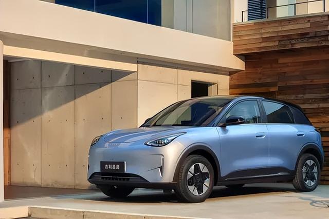 这玩意还限量？ 本田飞度售价6.68万，全国限量3000辆