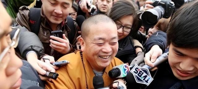 释永信邻居发声：当年他大哥从少林寺带回一个装满钞票的尼龙袋子