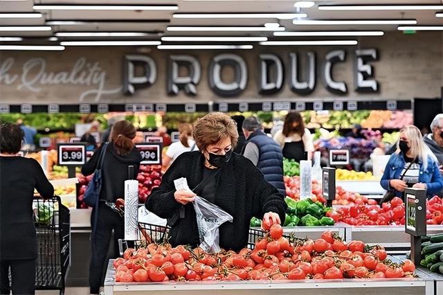 华盛顿停摆一月未解，关键经济数据全面中断，美经济损失达140亿