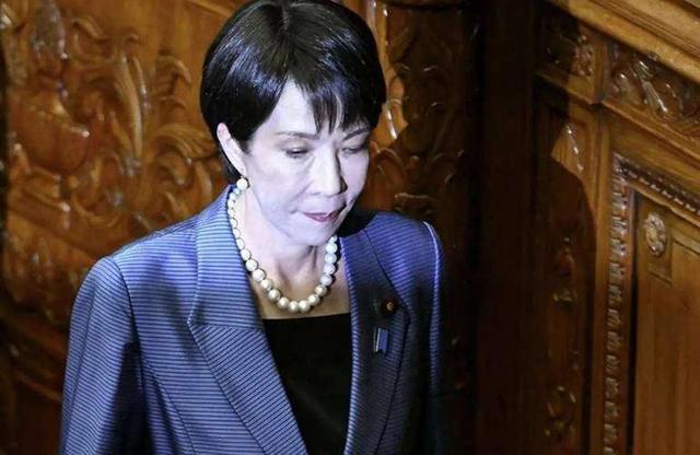 即将与首相之位说拜拜，高市演说情绪失控，谈执政三个月压力太大