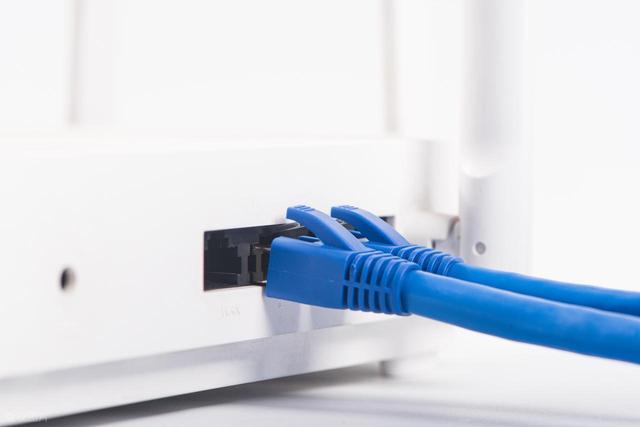 连接WiFi时，突然提示“拒绝接入”，如何解决？