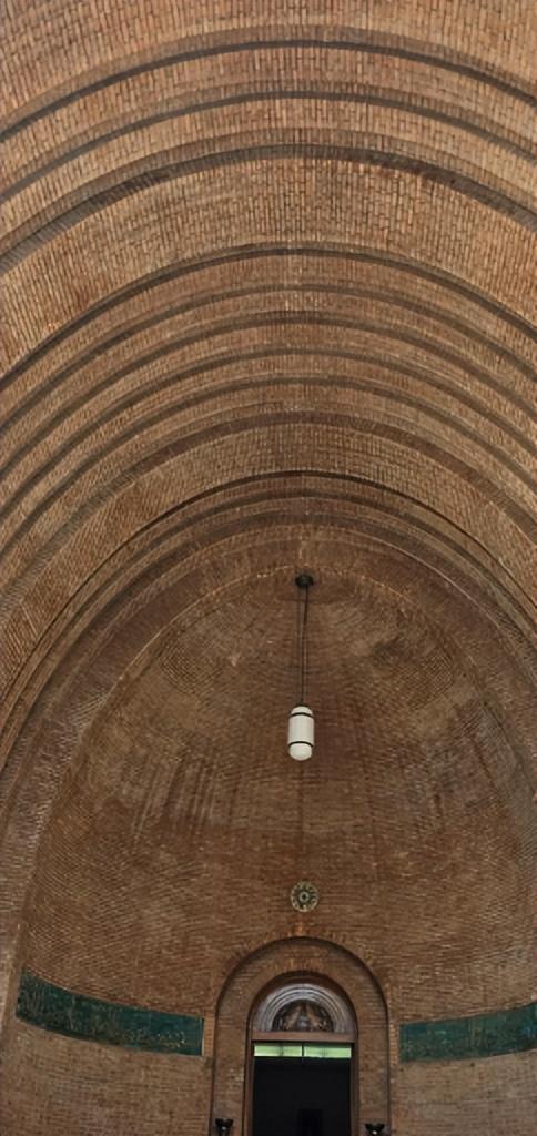 伊朗博物馆曝珍贵馆藏：千年织物见证文明，古医术遗存引关注