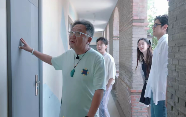 不查不知道一查吓一跳，坐拥北京60亩马场的于谦，私下到底有多壕
