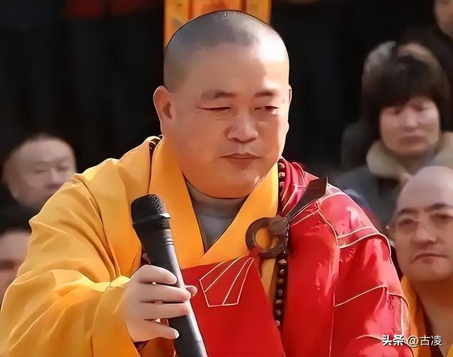 多名情妇，被爆出的释永信，才知道她的坚守与慈悲有多让人景仰