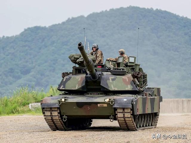 台军M1A2T成军？"缩水坦克"叫板解放军	，致命硬伤曝光注定白送！