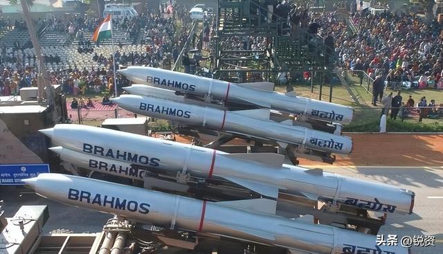 印度砸钱狂搞AI武器！边境冲突立大功，追上美军无人机还要多久？
