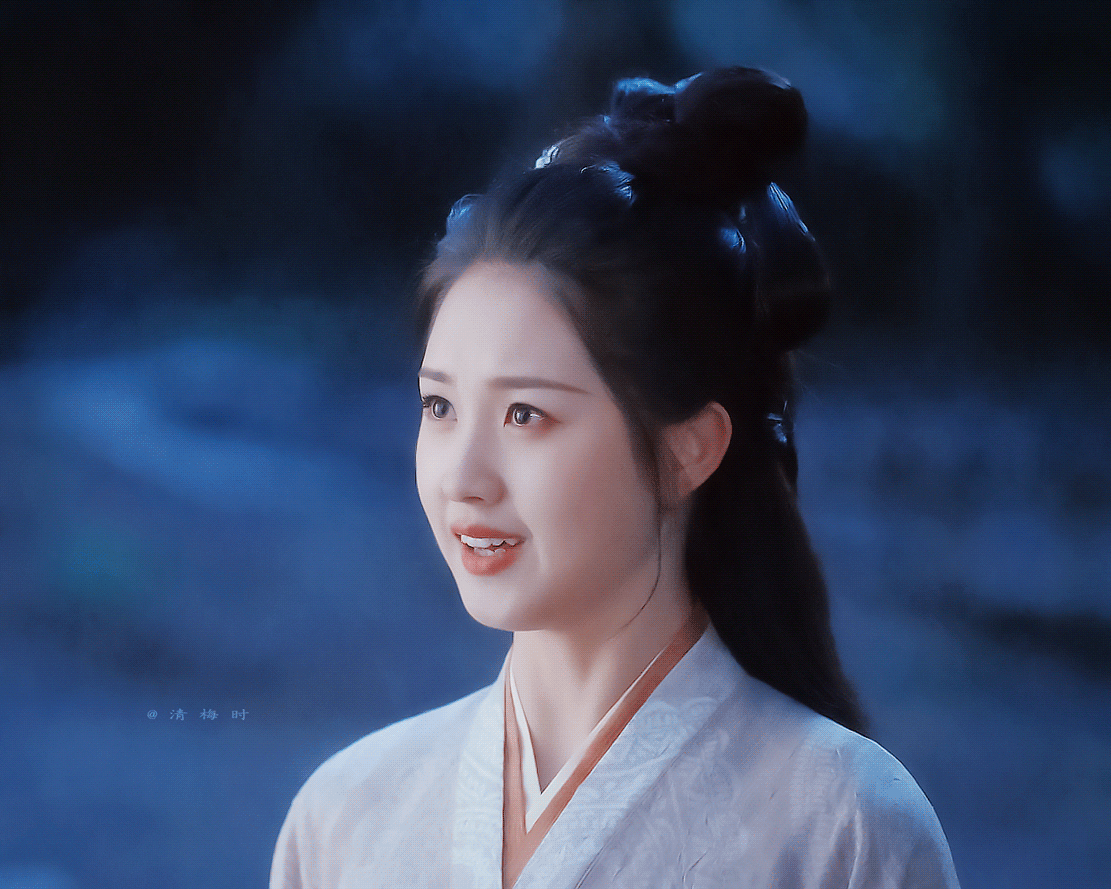 短剧女主离了滤镜差距有多大，看郭宇欣就知道了
