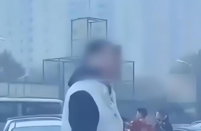 拦婚车索要50条香烟的3人，已社会性死亡	，结局舒适，评论区炸锅