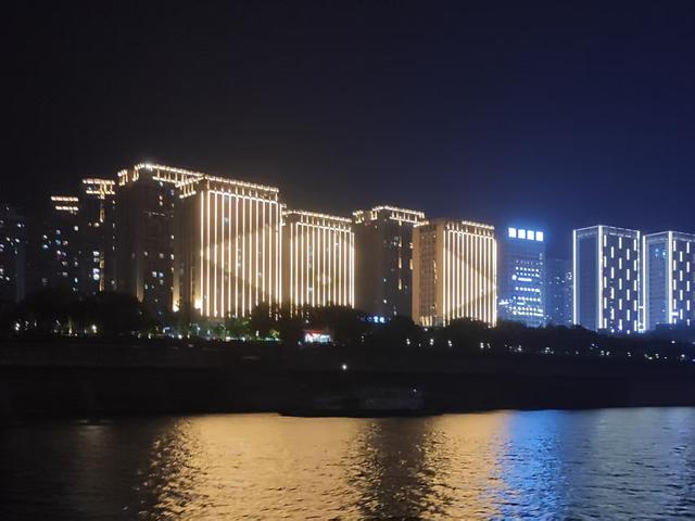 万州会战友（38军113师337团），夜游万州三峡平湖
