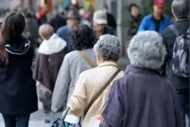 中美日老龄化差距断崖：美国5640万，日本3623万，中国出人意料图片