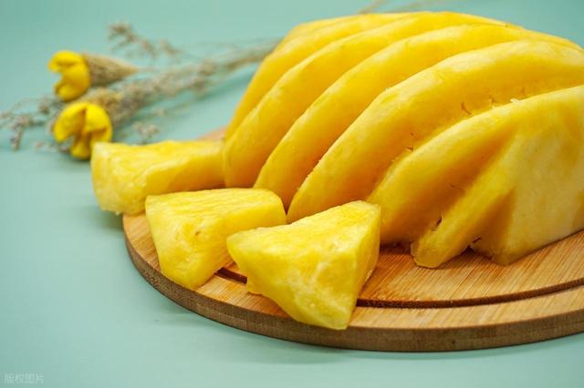 吃菠萝会胖吗？关键看这2点！适量吃不发胖，做错了才容易长肉