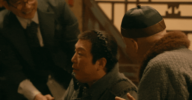 从春晚台柱子到被“封杀”23年，如今王者归来，让无数观众笑着笑着就红了眼睛