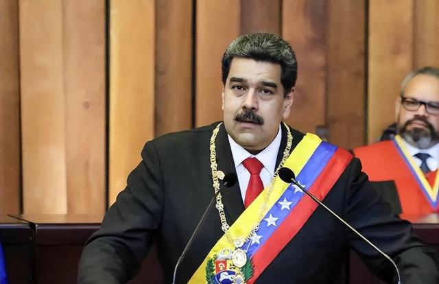 彻底不演了！特朗普宣布，从委扣押的中国油轮，将由美国永久保留