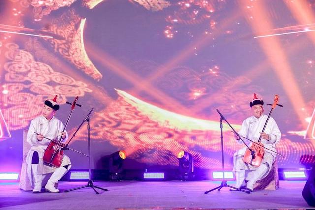 冰雪奇缘跨千里 粤蒙文旅谱新篇 -2025 兴安盟文旅推介会燃动羊城