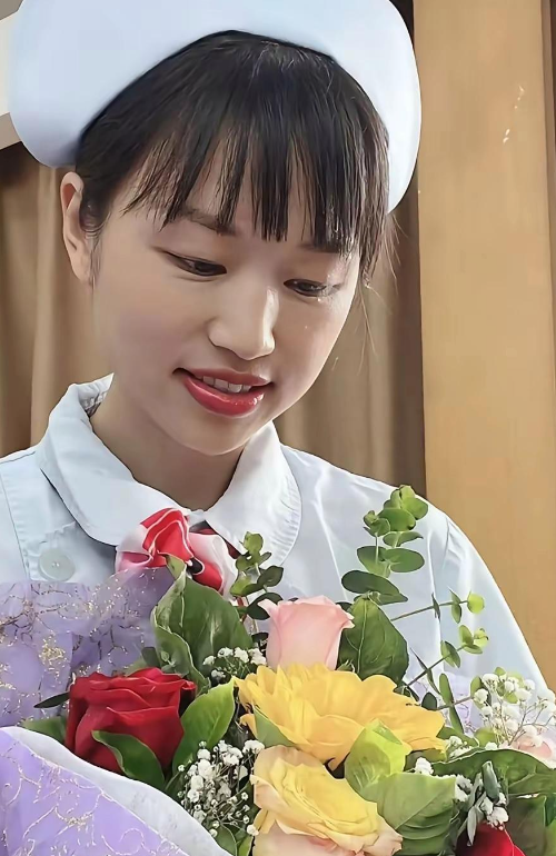 钱再多有什么用？35岁最快女护士的现状	，给所有中年女性提了个醒