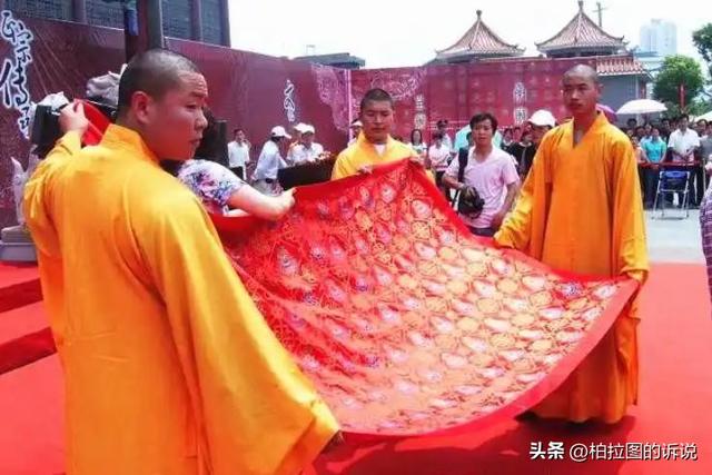 越扒越猛！释永信在少林寺有多爽，你根本想不到！难怪佛协再痛批