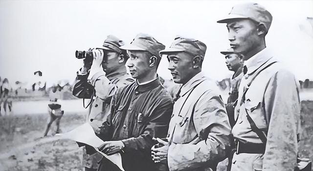 59年，粟裕缺席中央军委会议，毛主席拍案大怒：你们谁有他的本事