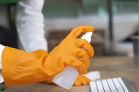 招聘保洁要求35岁以下，人们担心的是什么图片
