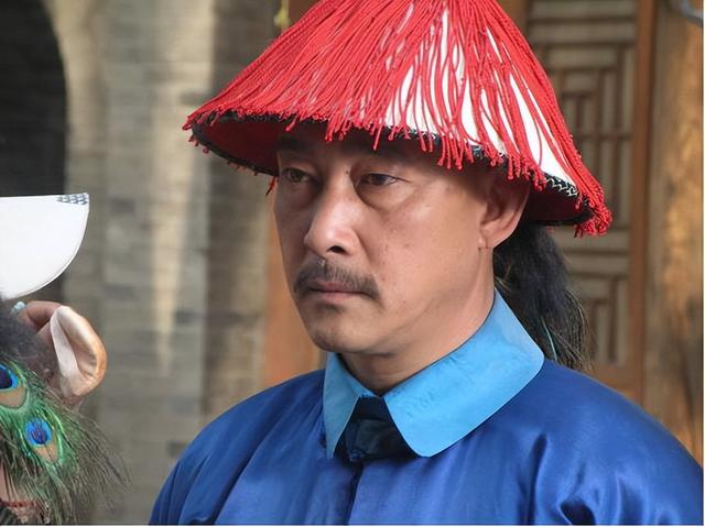 大家熟悉的他早已逝世，一天吃几十片止痛药，去世半年公众才知道